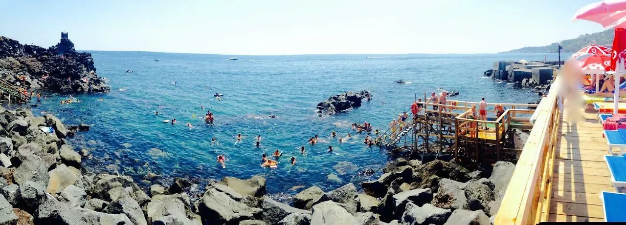 B&B Vicolo Del Chiostro Aci SantʼAntonio
