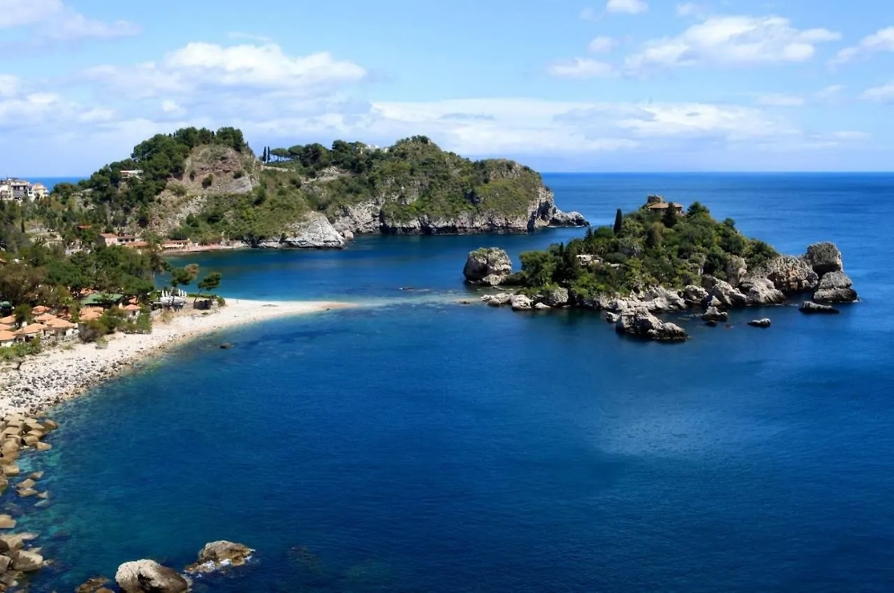 B&B Vicolo Del Chiostro Aci SantʼAntonio 0*,  意大利